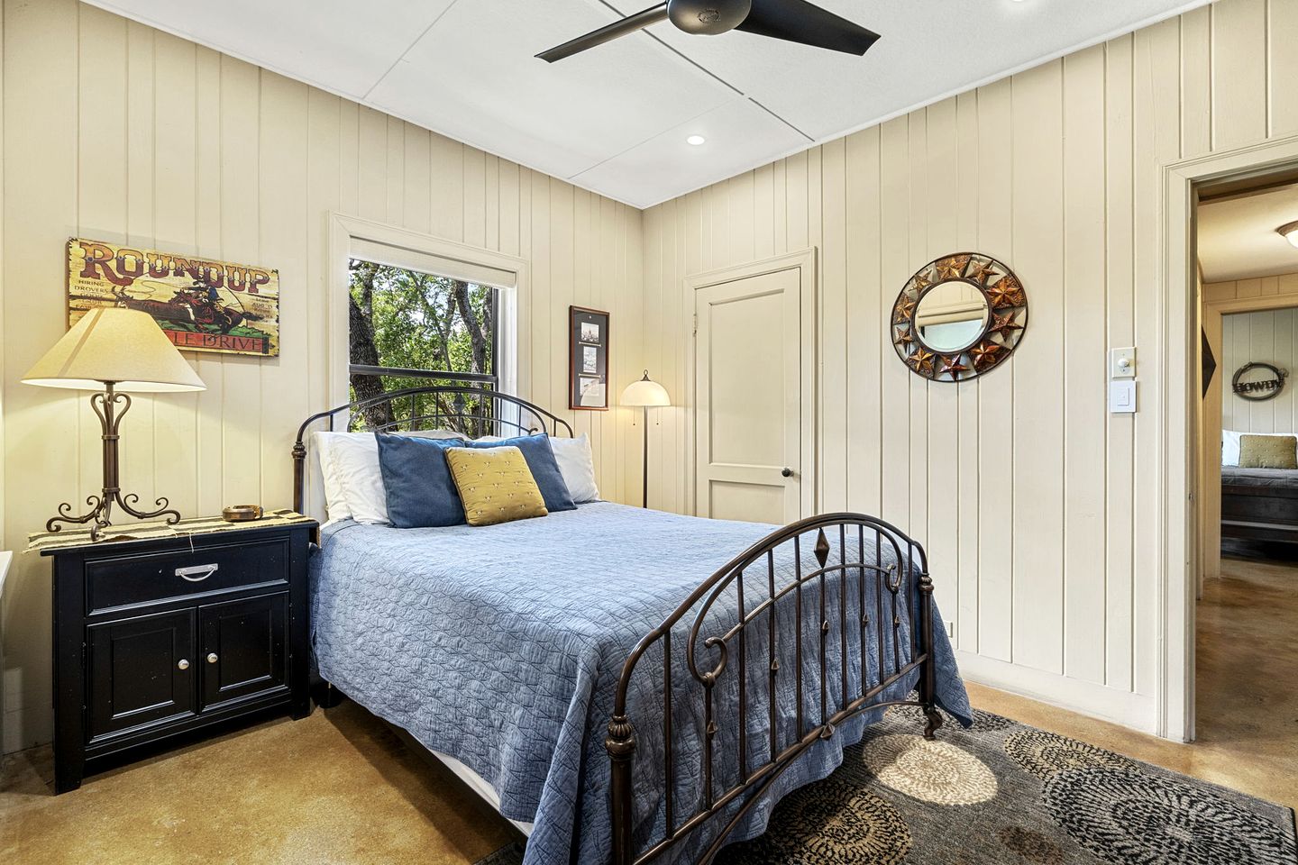 Excellent Riverfront Family Cabin Rental with Hot Tub in Wimberley, Texas