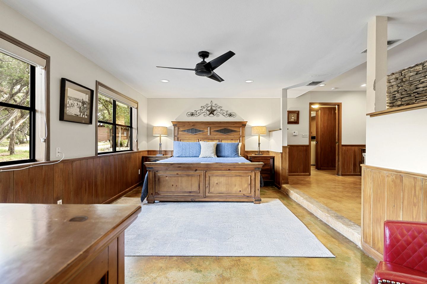 Excellent Riverfront Family Cabin Rental with Hot Tub in Wimberley, Texas