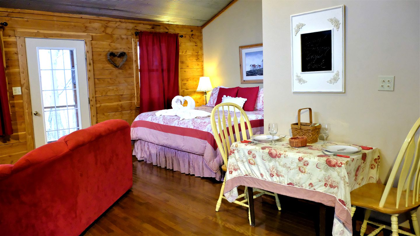 Couples' Getaway on the White River, Arkansas