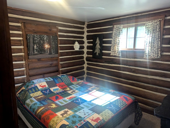 Log Cabins (United States of America, Hayward, Wisconsin)