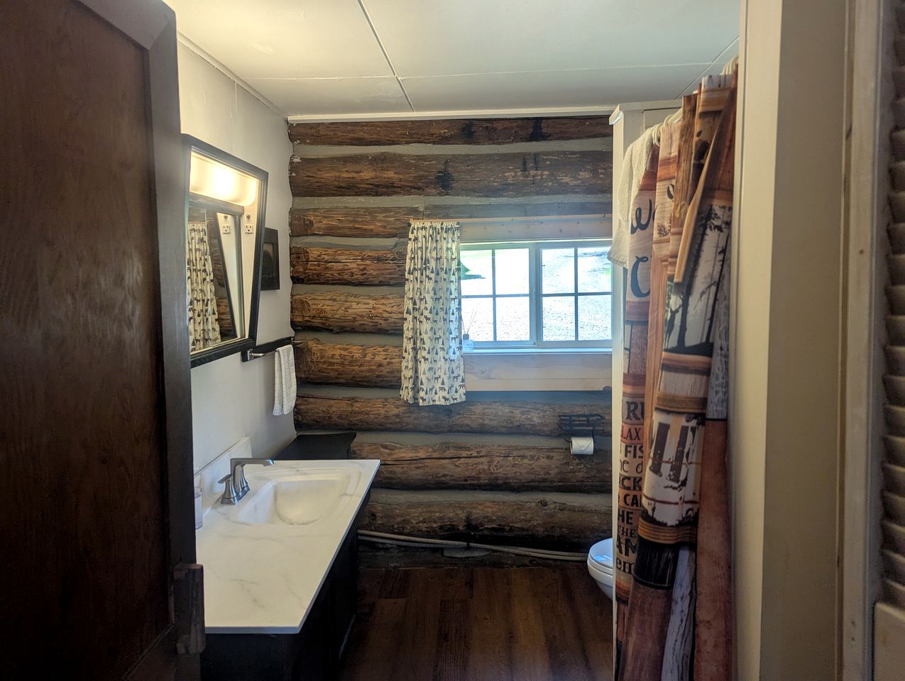 Lakeside Log Cabin Rental within Easy Reach of Chequamegon Bay, Wisconsin