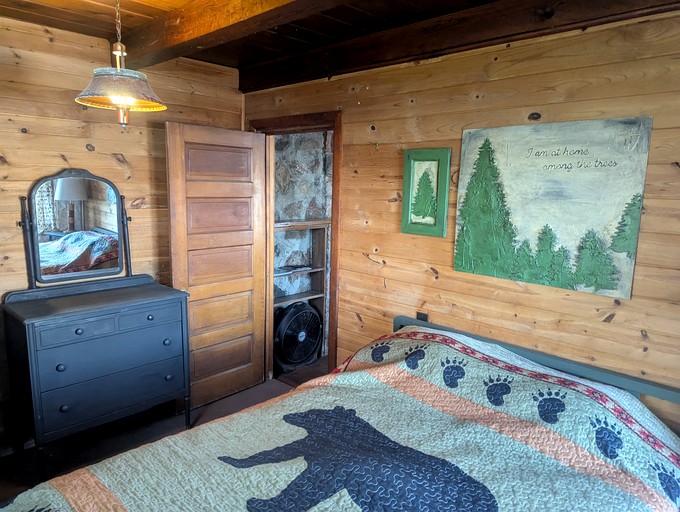 Cabins (United States of America, Hayward, Wisconsin)