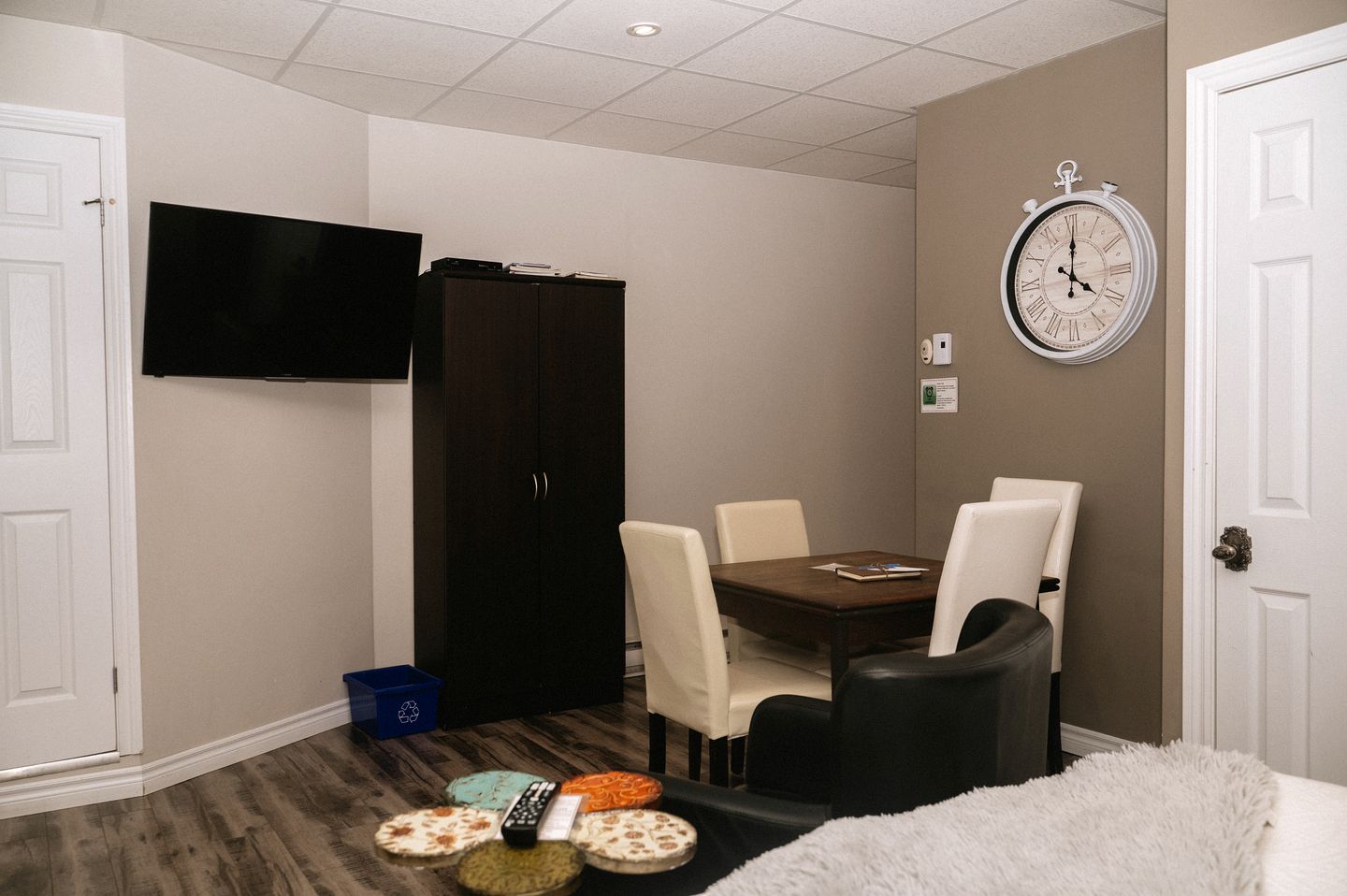 Spacious Private Vacation Rental at Charming Inn near Saint-Quentin, New Brunswick