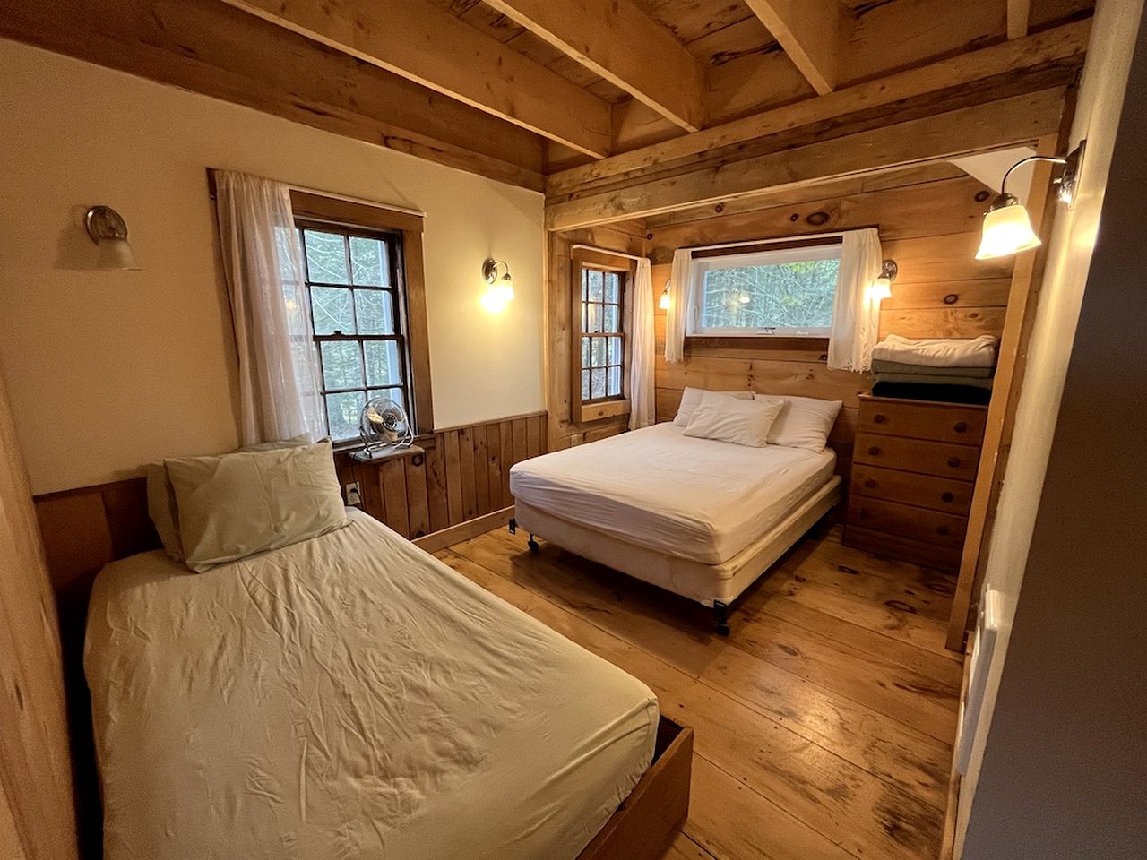 Pet Friendly Cottage with Stunning Views in Boothbay Harbor, Maine