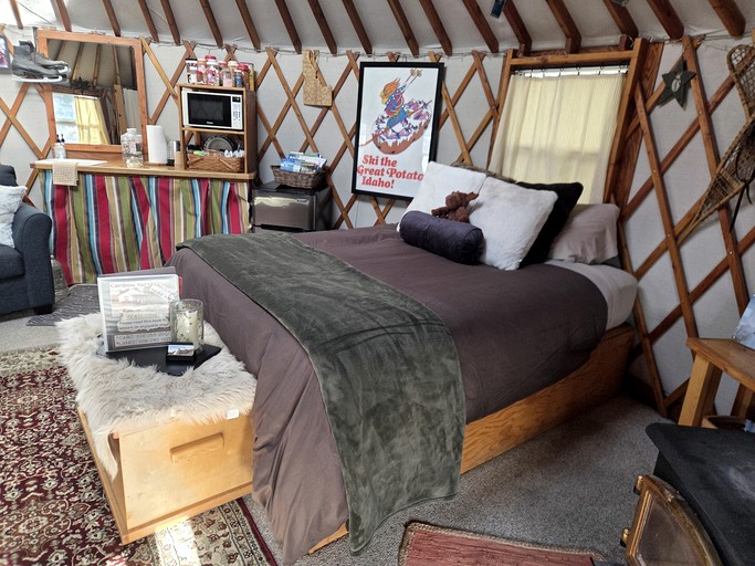Yurts (United States of America, Pocatello, Idaho)