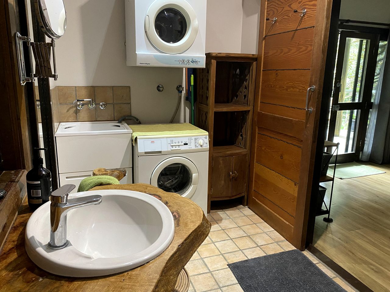 Romantic Cabin Rental with Exotic Fruit Trees in Cairns, Queensland