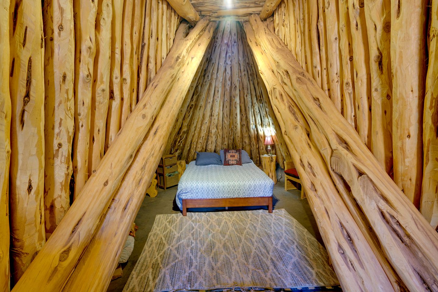 Unique Navajo-Inspired Vacation Rental at Adventure Retreat in Moab, Utah