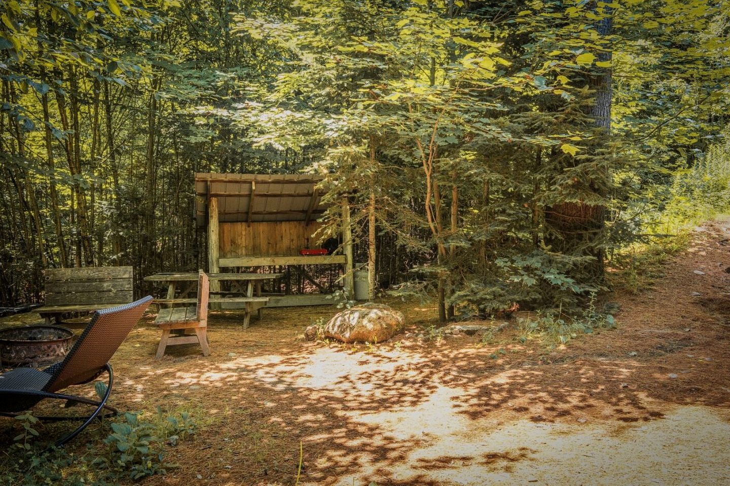 Unique Eco-Friendly Cabin Overlooking Forests and Laurentian Mountains in Quebec
