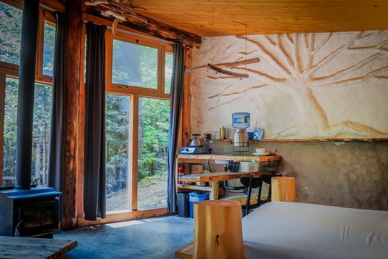 Cabins (Canada, Harrington, Quebec)