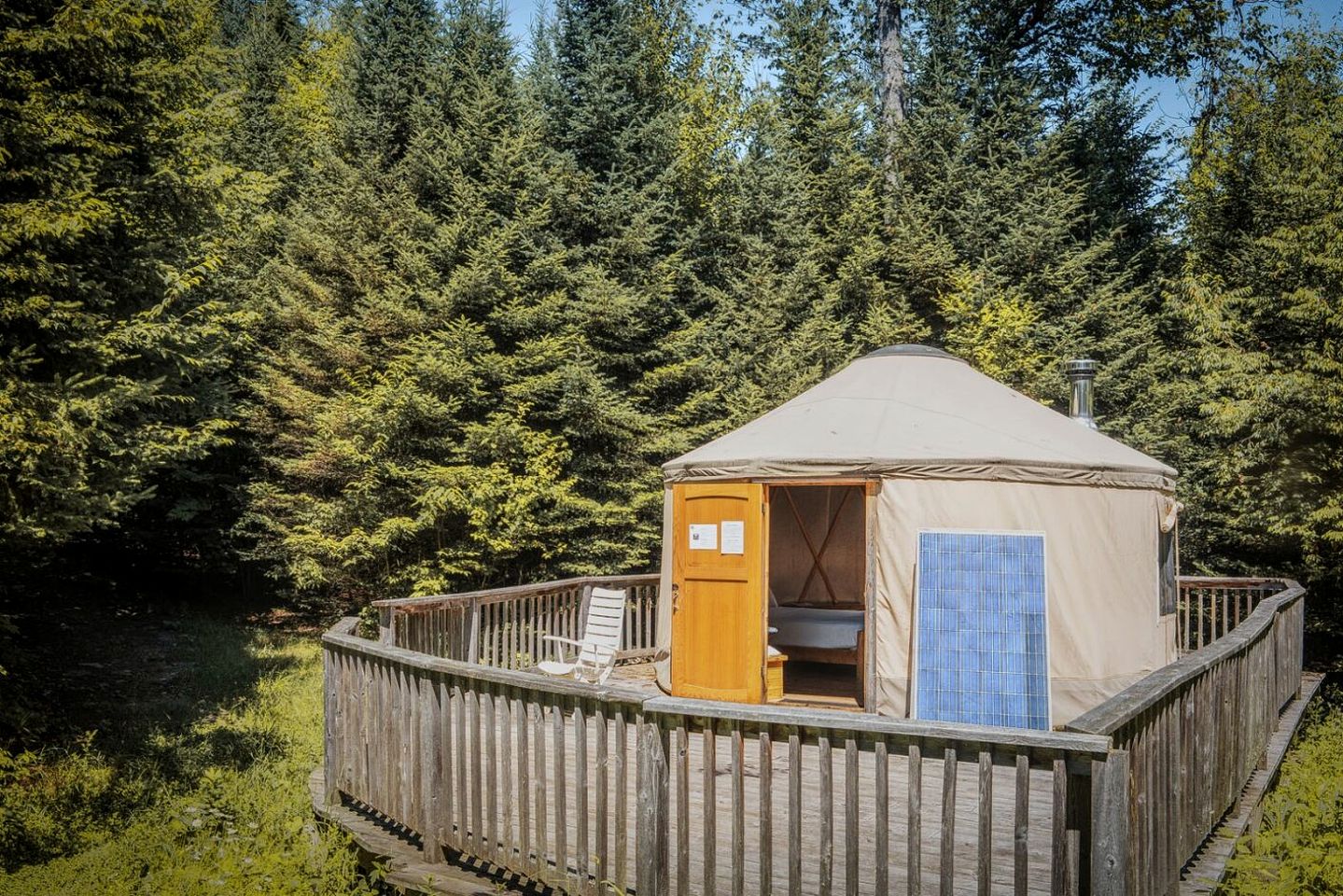 Authentic Yurt Rental at Luxury Camping Site near Mont - Tremblant National Park