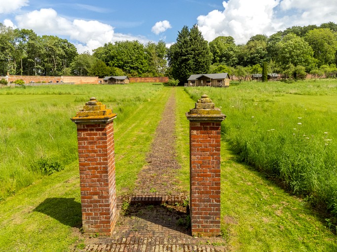 Safari Tents (United Kingdom, Exton, England)