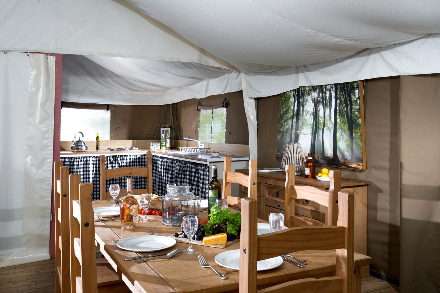 Rustic Tented Cabin for Six Guests in Rutland County, England