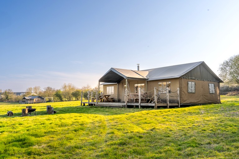 Safari Tents (United Kingdom, Sweffling, England)