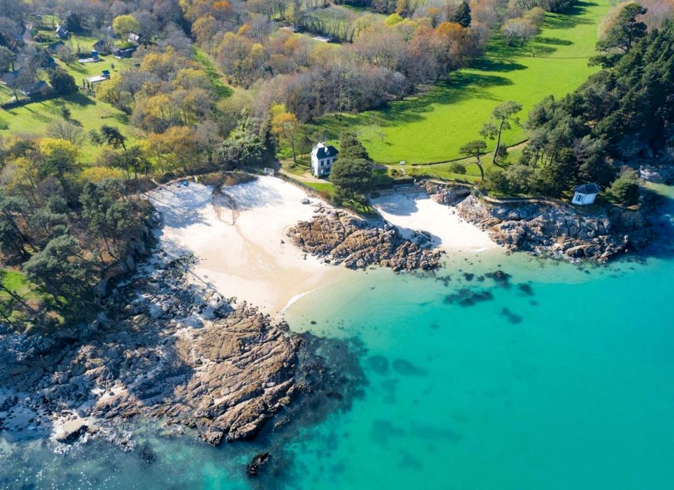 Tented Cabins for Couples or Families near Beach in Brittany, France