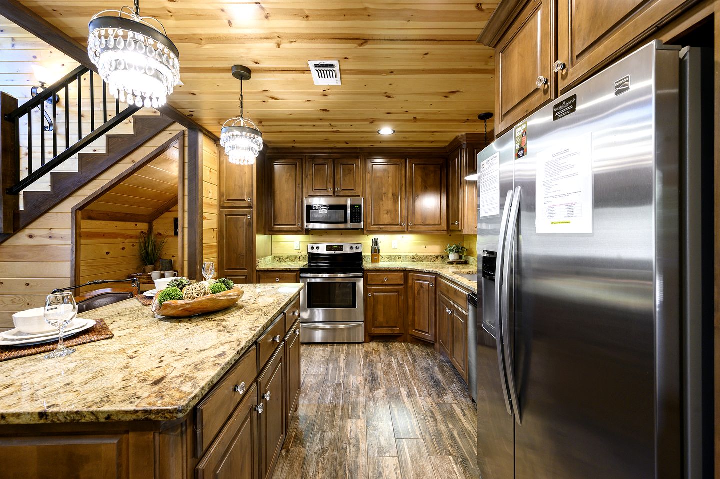 Secluded Cabin with Hot Tub Perfect for a Romantic Getaway in the Ouachita Mountains