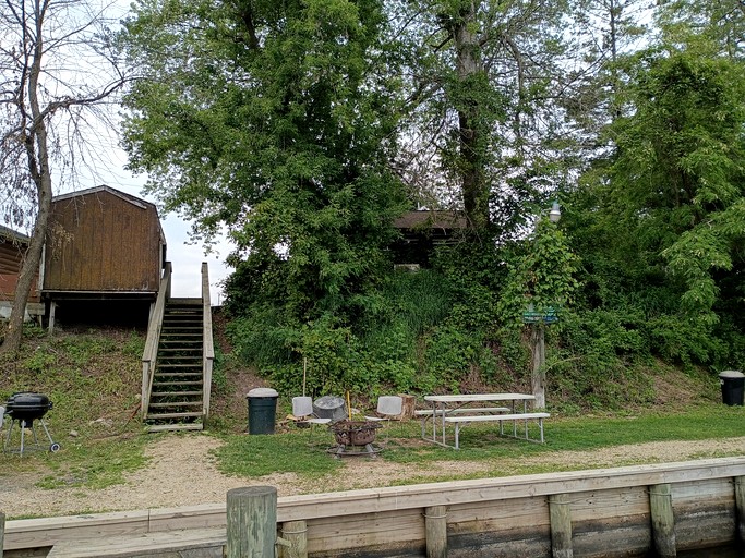 Cabins (United States of America, Fremont, Wisconsin)