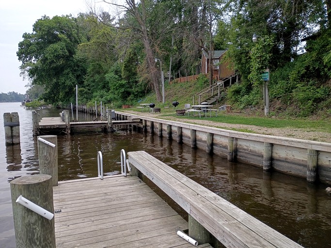 Cabins (United States of America, Fremont, Wisconsin)