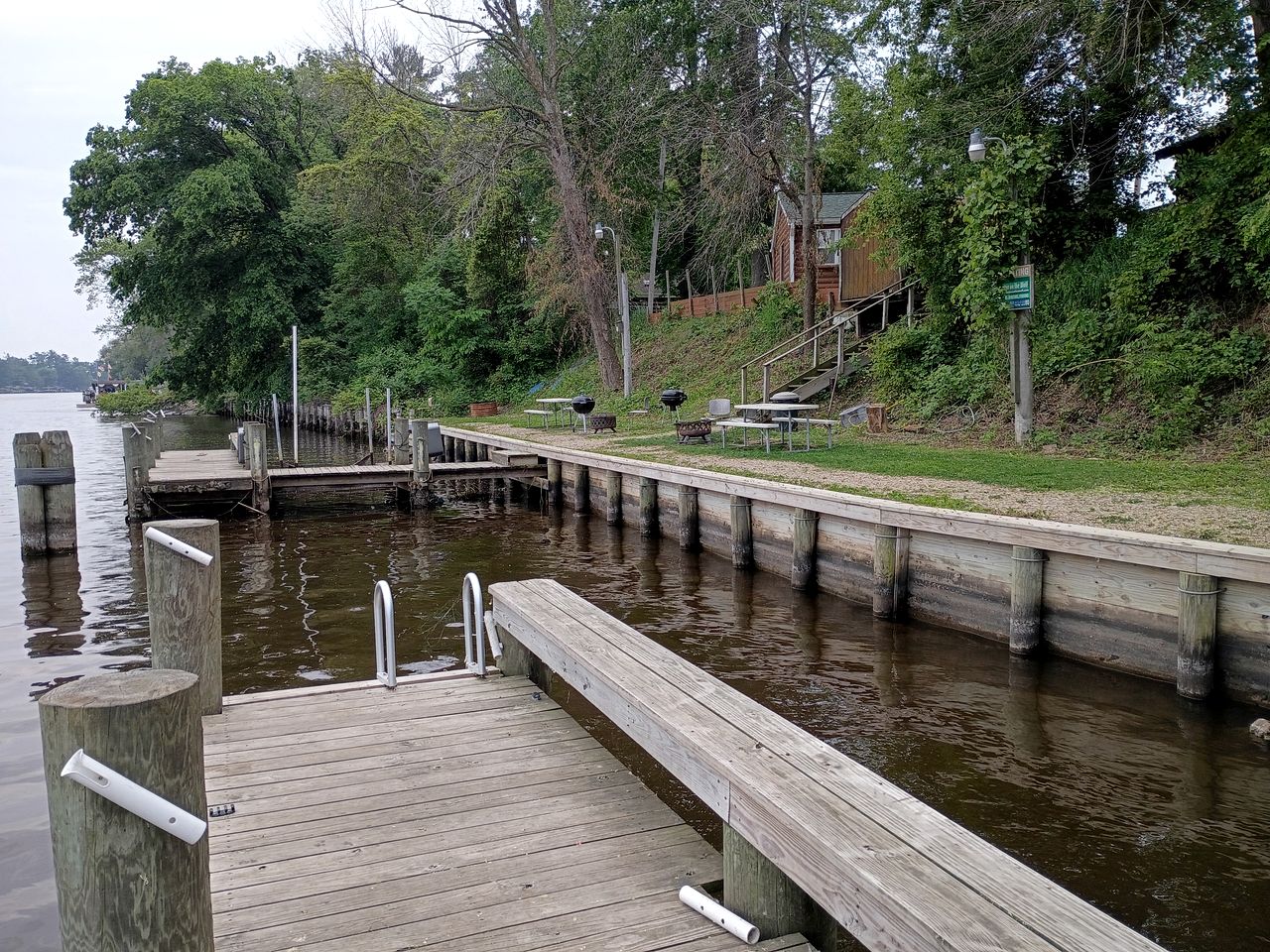 Cozy Riverside Cabin Rental with Fishing Access on Wolf River, Wisconsin