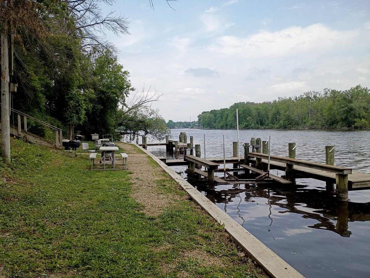 Rustic Cabin Rental Along the Wolf River in Fremont, Wisconsin