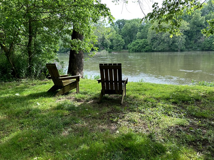 Cabins (United States of America, Rileyville, Virginia)