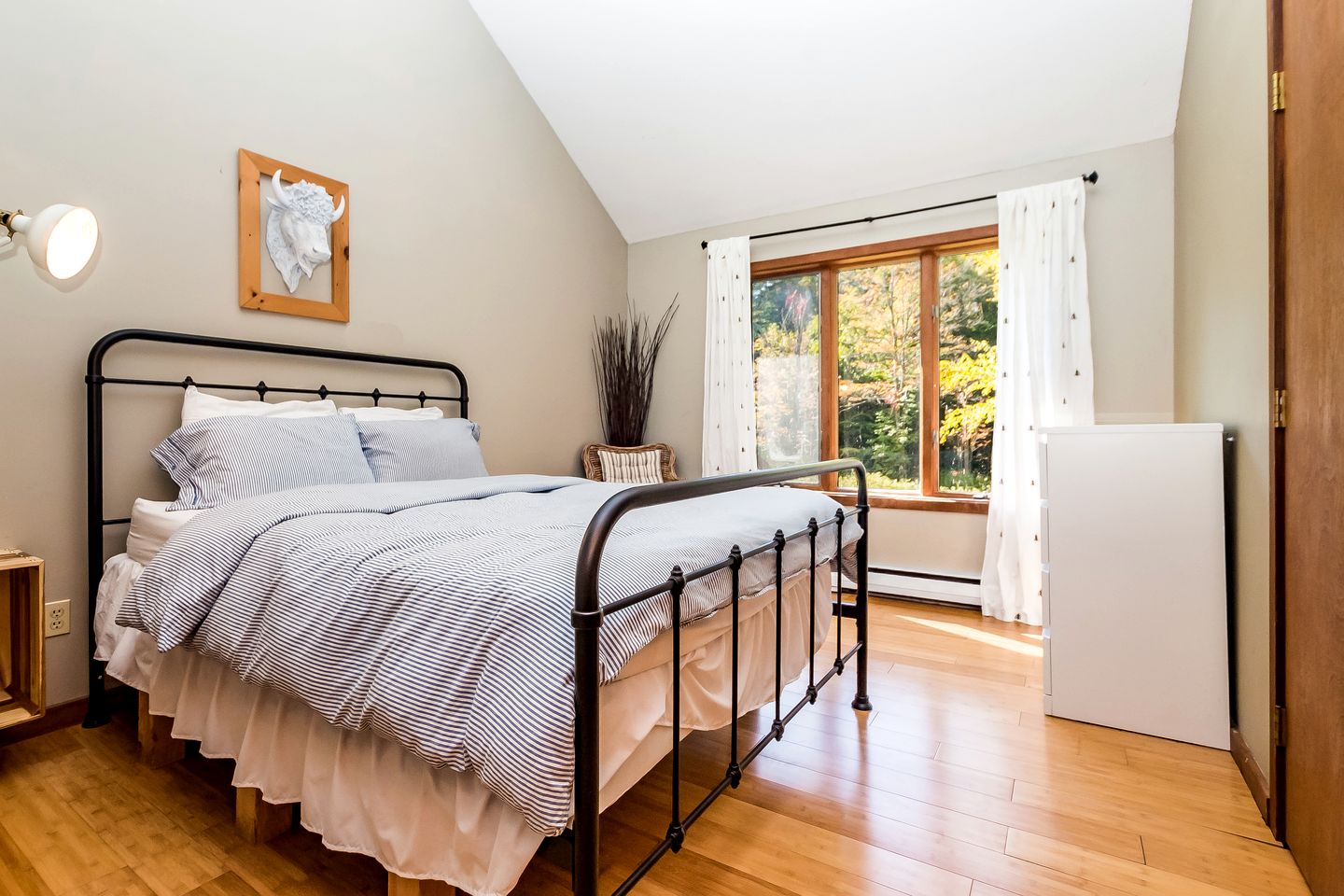 Rustic Vacation Rental for Large Groups in the Green Mountains of Vermont