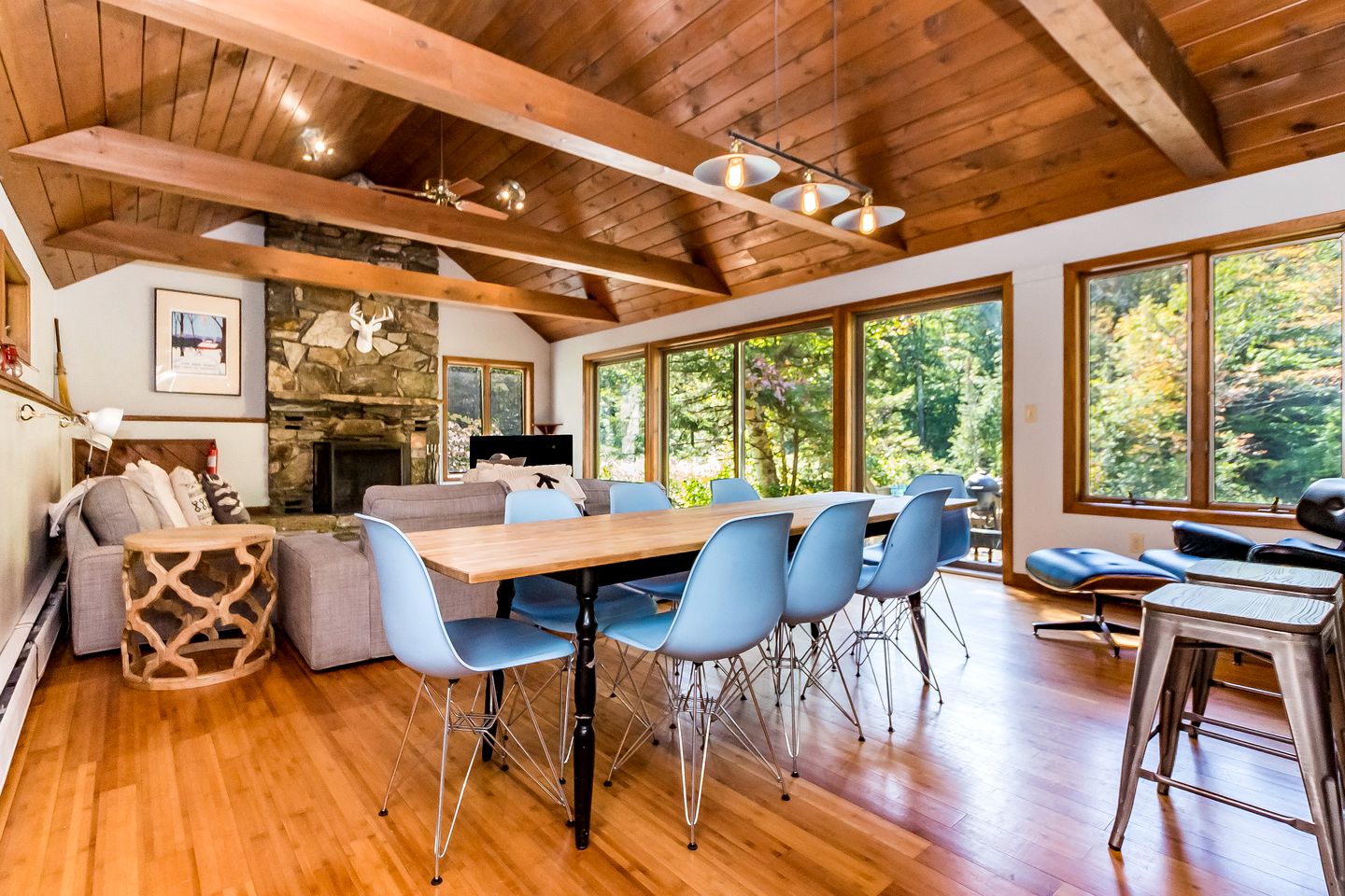 Rustic Vacation Rental for Large Groups in the Green Mountains of Vermont