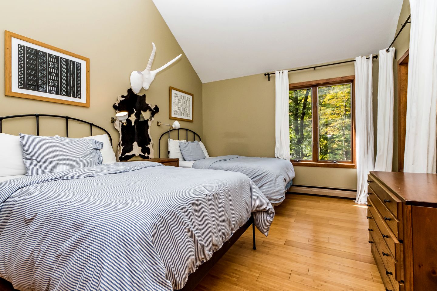 Rustic Vacation Rental for Large Groups in the Green Mountains of Vermont