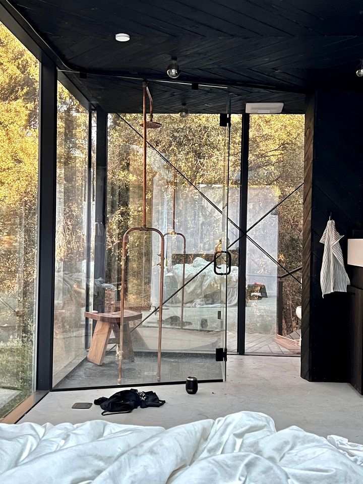 Spacious and Luxurious Barn in Three Rivers, California