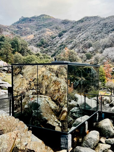 Barns (United States of America, Three Rivers, California)