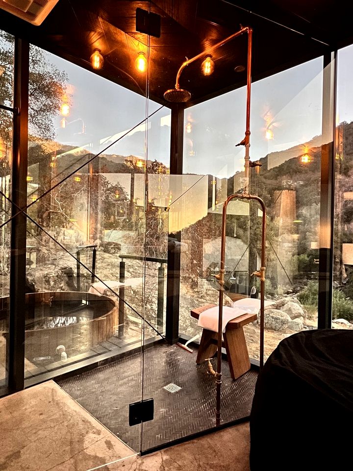 Spacious and Luxurious Barn in Three Rivers, California