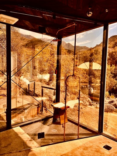 Barns (United States of America, Three Rivers, California)