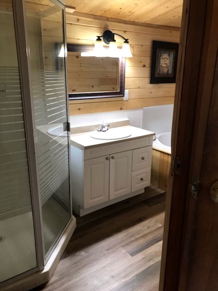 Charming Cottage With Breathtaking Views of Lake Nipissing, Ontario