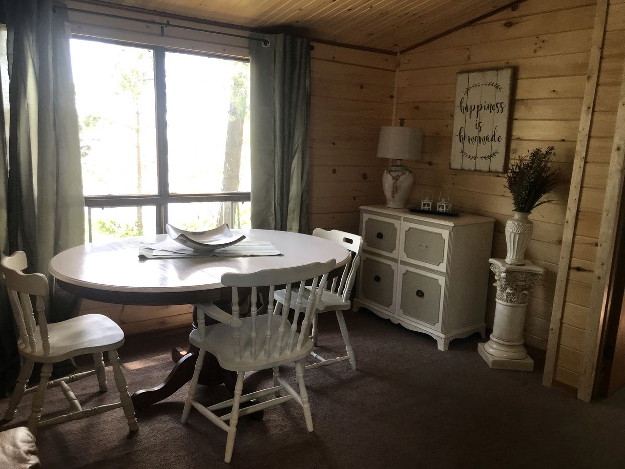 Charming Cottage With Breathtaking Views of Lake Nipissing, Ontario