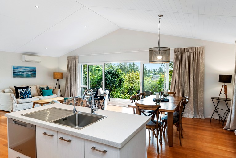 Villas (New Zealand, Kerikeri, North Island)