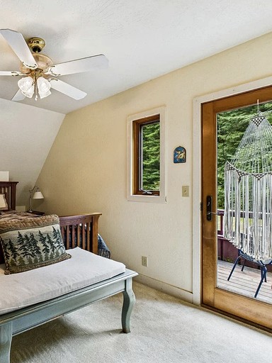 Cabins (United States of America, Orick, California)