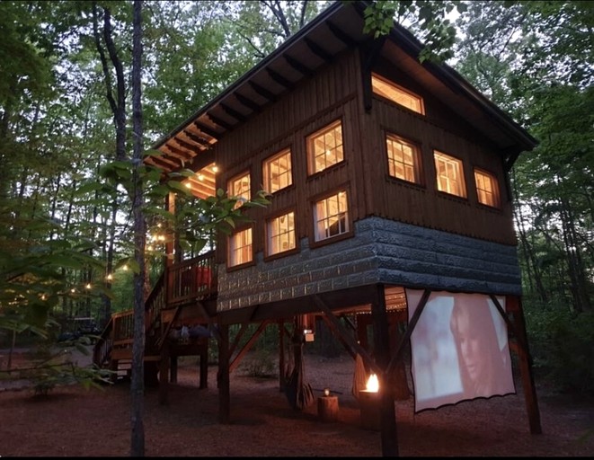 Tree Houses (United States of America, Dunlap, Tennessee)