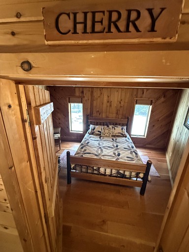 Cabins (United States of America, Gaines, Pennsylvania)