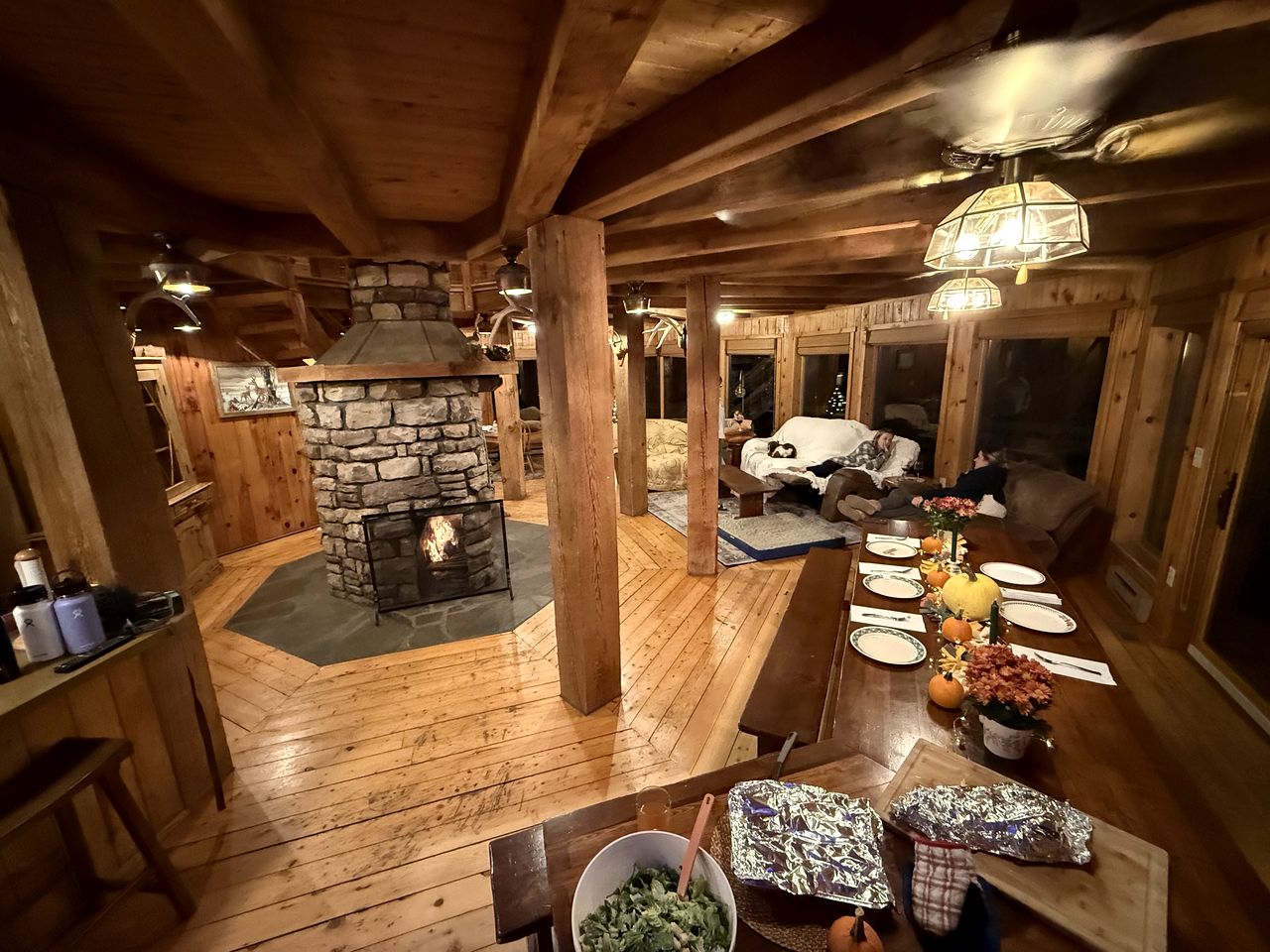 Upscale Rustic Cabin Surrounded by Spacious Pennsylvania Countryside near Pine Creek Gorge