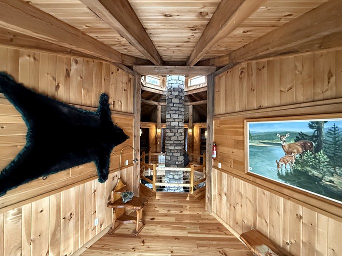 Cabins (United States of America, Gaines, Pennsylvania)