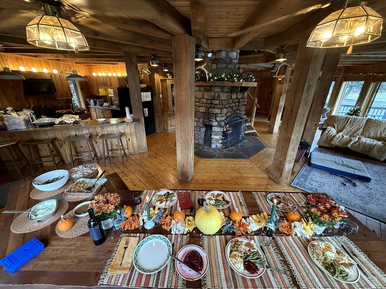 Upscale Rustic Cabin Surrounded by Spacious Pennsylvania Countryside near Pine Creek Gorge