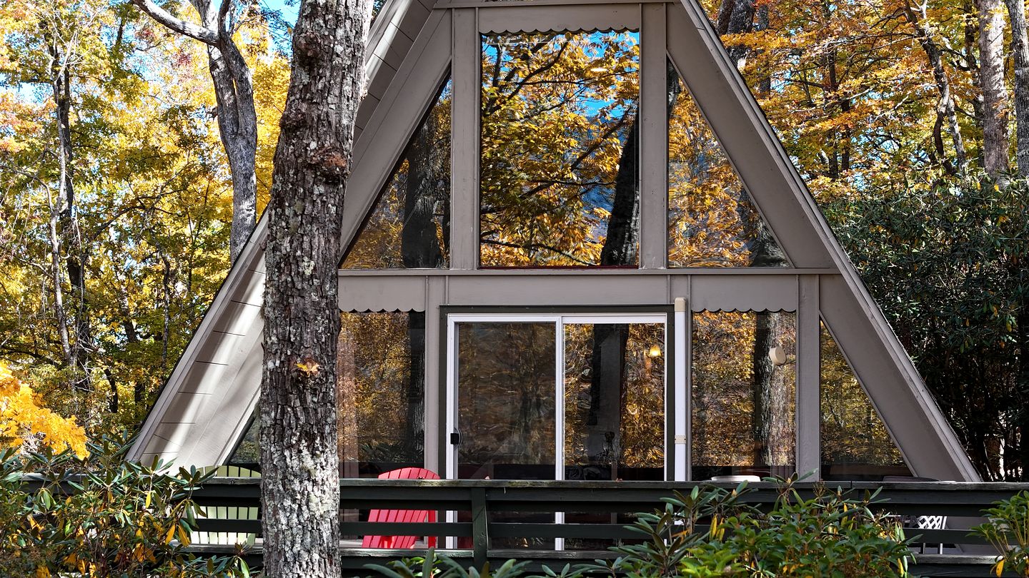 Deluxe A-Frame Chalet in Front of Waterfall in Blue Ridge Mountains, North Carolina