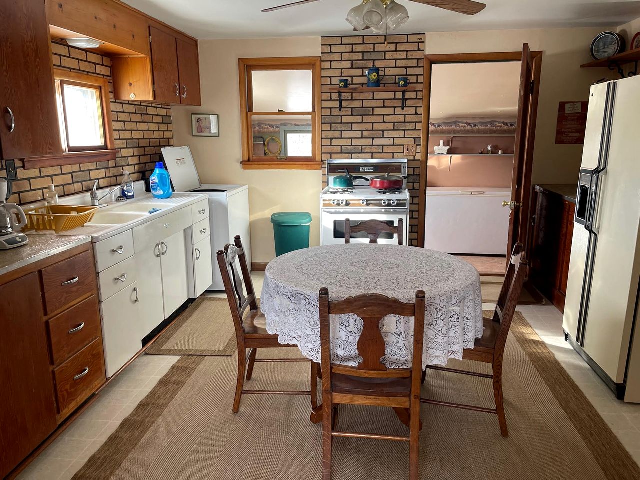 Cozy Cottage Rental for Six on a Working Ranch in Crawford, Nebraska