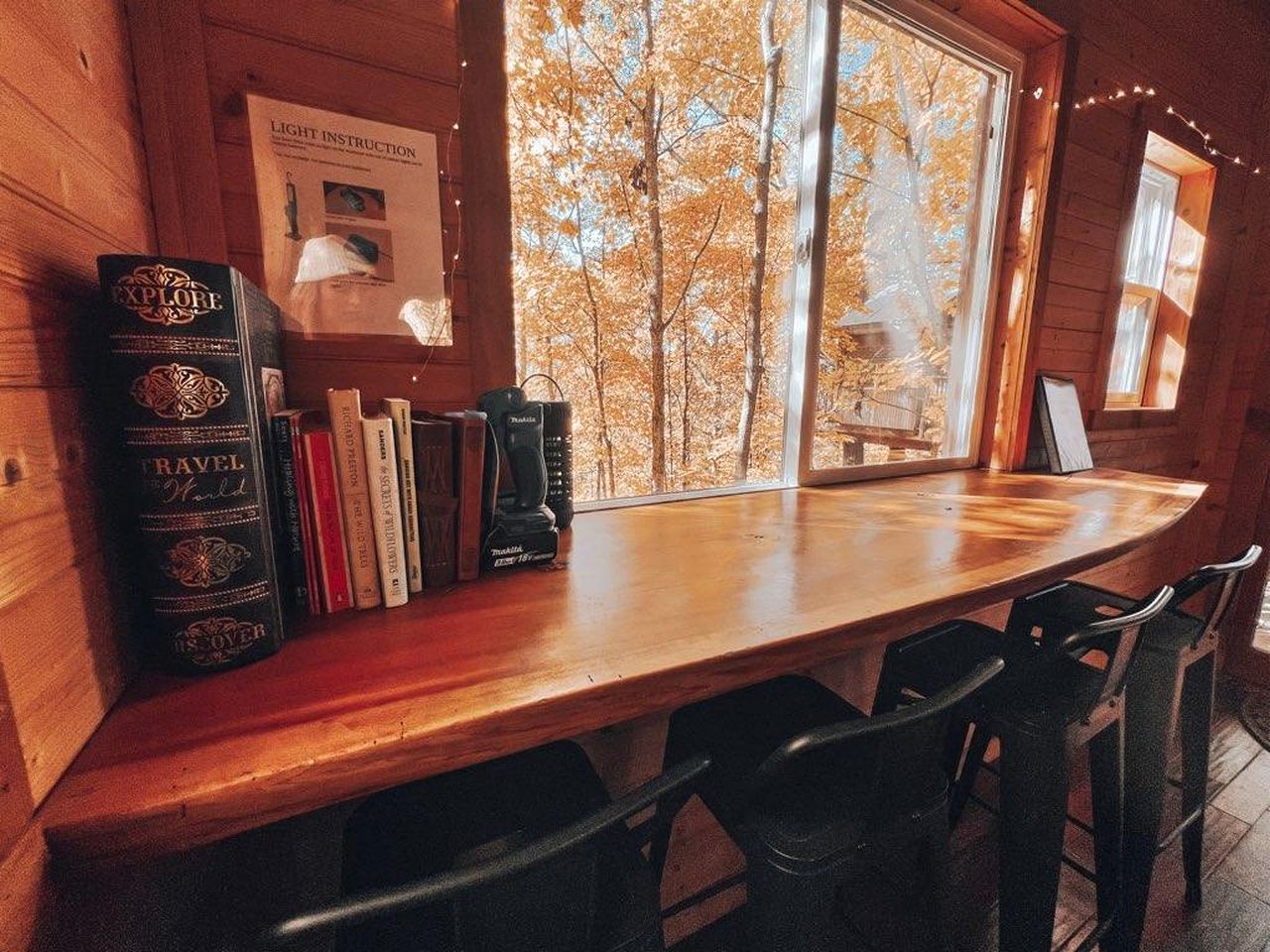 Stunning Tree House Tucked Away Among the Trees near Germantown, Kentucky
