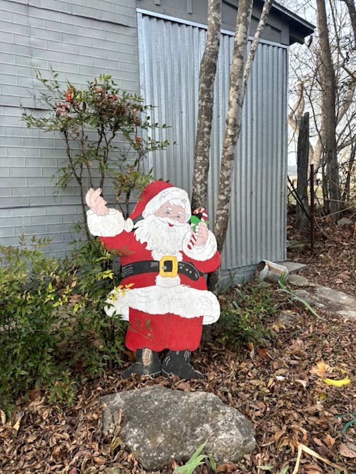 Lovely Creekside Vacation Rental for a Country Honeymoon in Fredericksburg, Texas