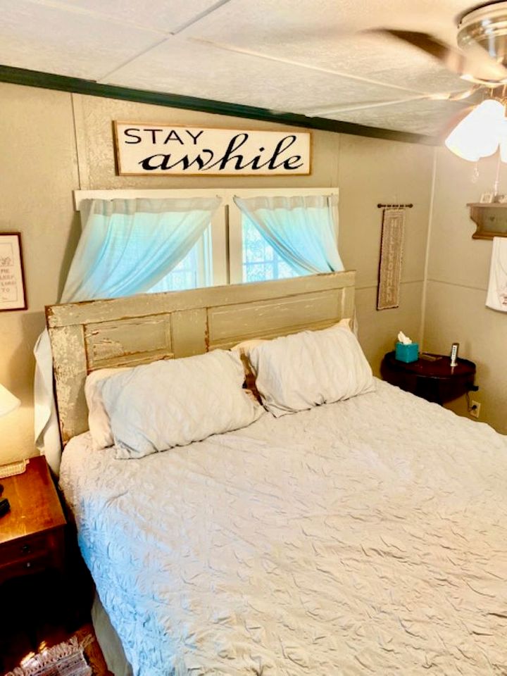 Lovely Creekside Vacation Rental for a Country Honeymoon in Fredericksburg, Texas