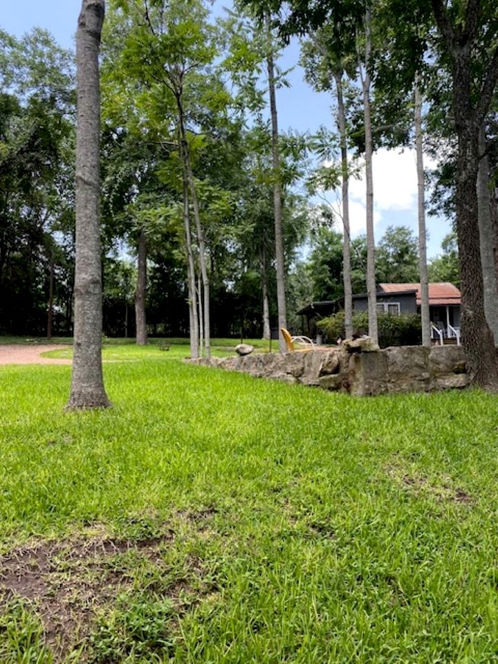 Lovely Creekside Vacation Rental for a Country Honeymoon in Fredericksburg, Texas