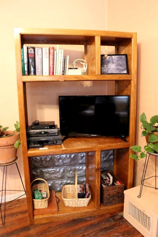 Lovely Creekside Vacation Rental for a Country Honeymoon in Fredericksburg, Texas