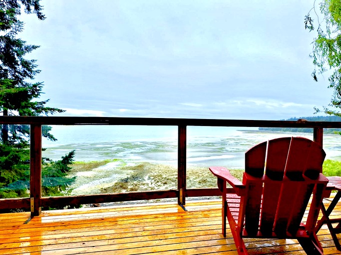 Cottages (Canada, Powell River, British Columbia)