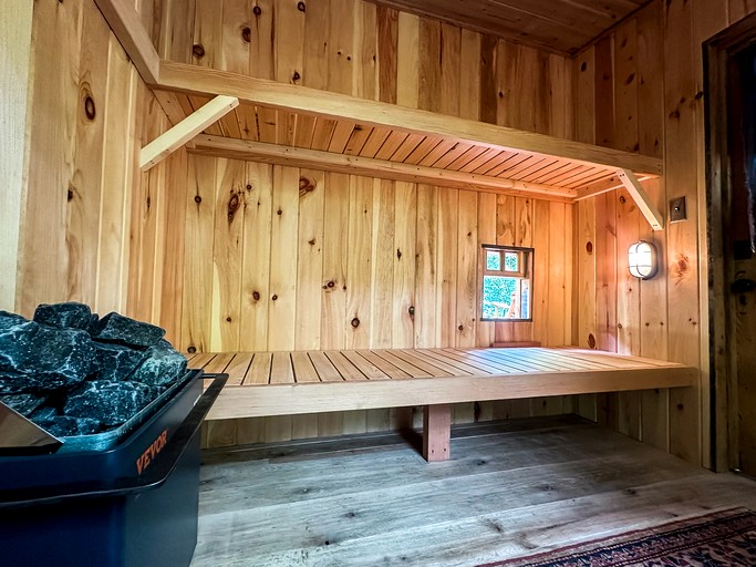 Barns (United States of America, Afton, Virginia)