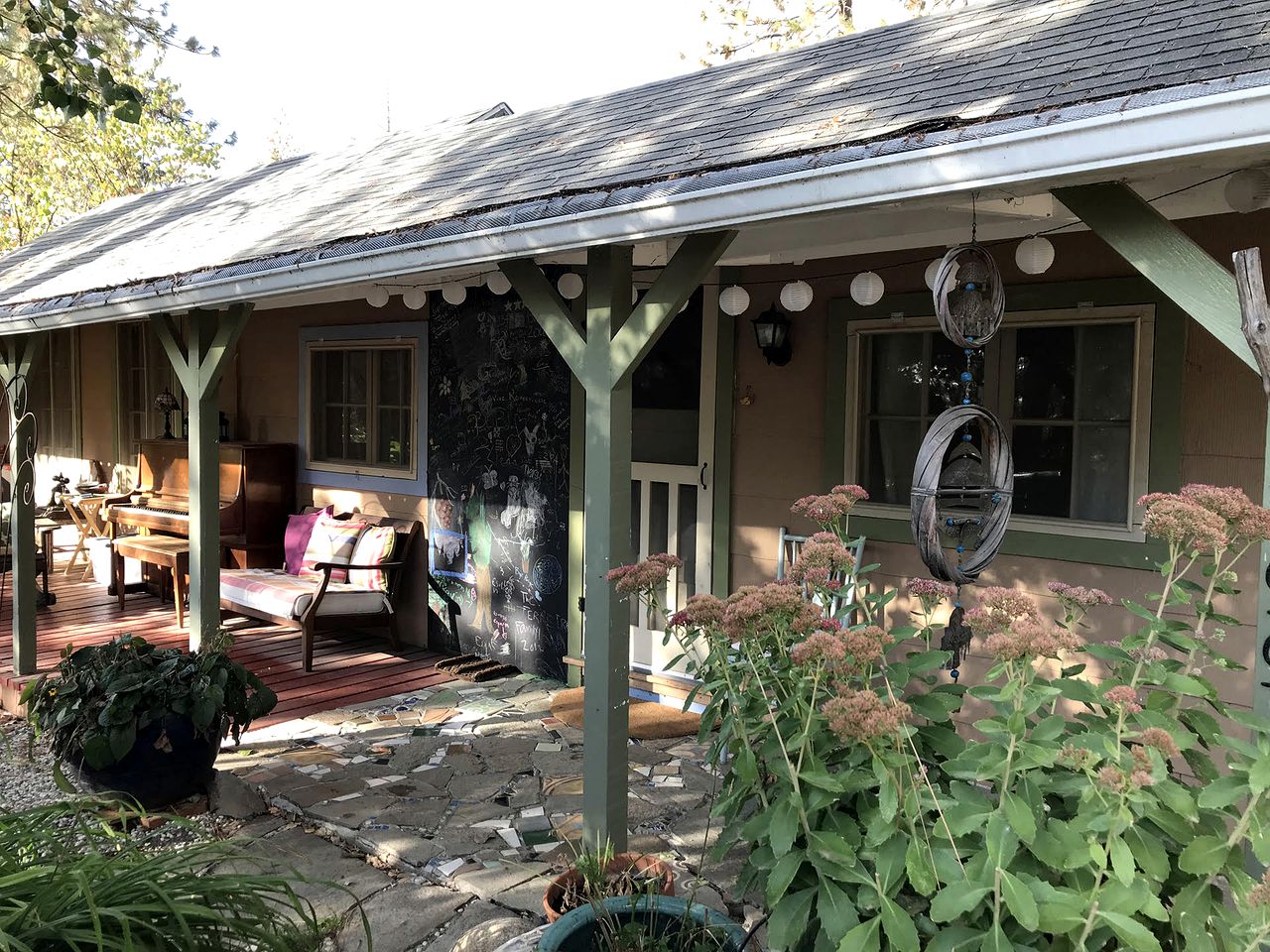 Idyllic Cabin for Rent near Two National Forests in Pinehurst, California